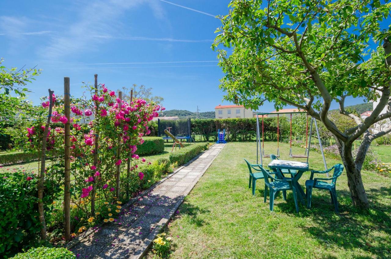 Apartments Boza ロパール エクステリア 写真
